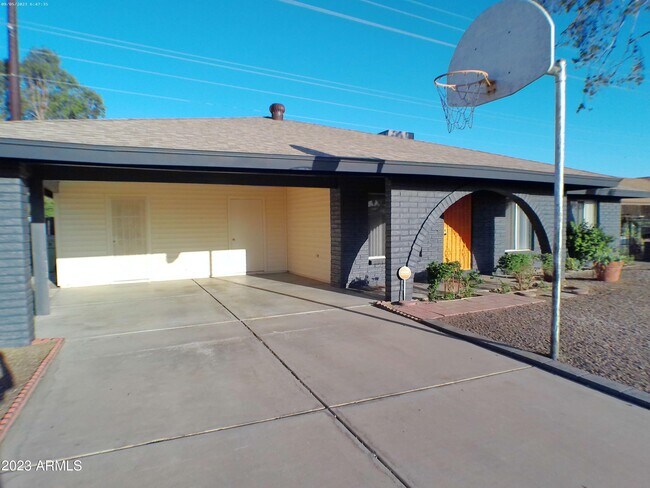 Building Photo - 5226 N 71st Ave