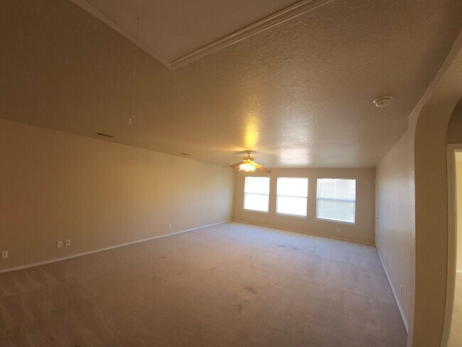 Building Photo - 21215 Encino Ash