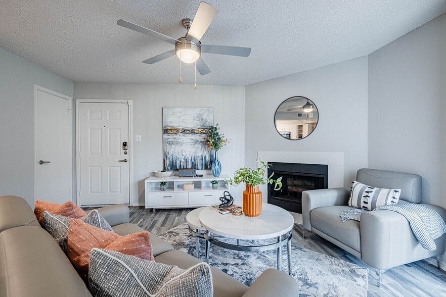 VillasChaseOaks_A1_004_07153962-HDR_S - Villas at Chase Oaks