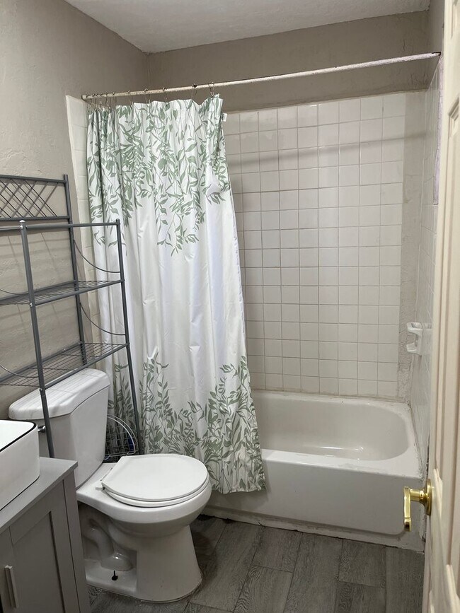Building Photo - Apartment for rent In Downtown El Paso