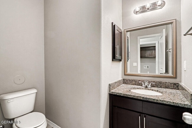 Building Photo - 497 Denim St