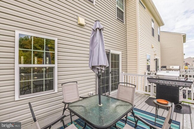 Building Photo - 28 Sparrow Cir