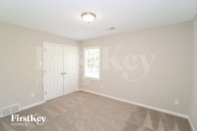 Building Photo - 675 Tealwood Ln