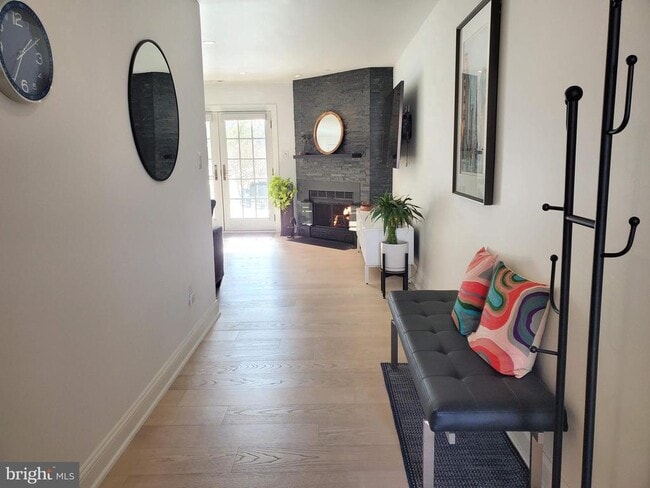 Building Photo - 162 Tavistock Rd