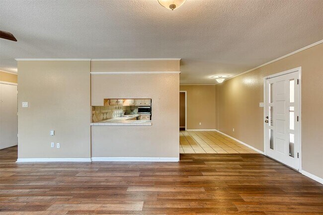 Building Photo - 4840 Arthur Ln
