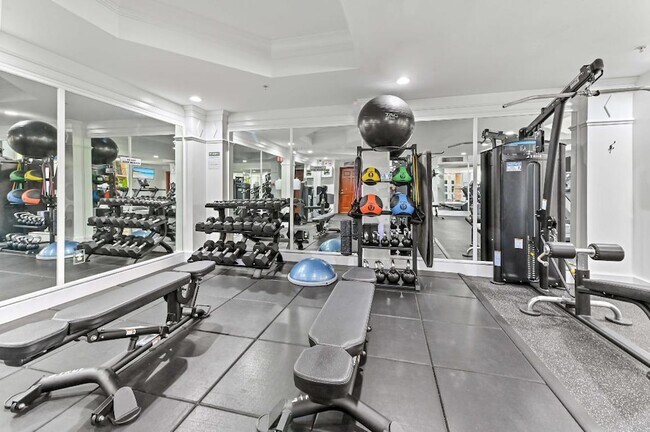 Building Photo - 1803 N Flagler Dr