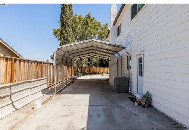 Building Photo - Vintage Hills, Pleasanton 4 Bed, 3 Ba., So...