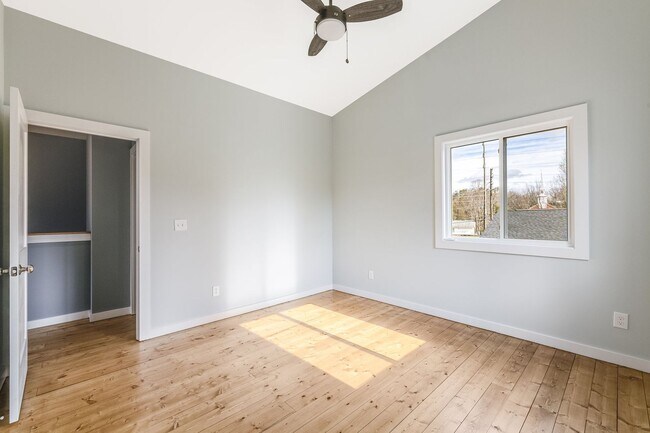 Building Photo - Newly-Built 2-Bedroom Home in Woodfin/Nort...