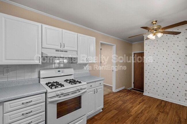 Building Photo - 1115 Hadwin Dr