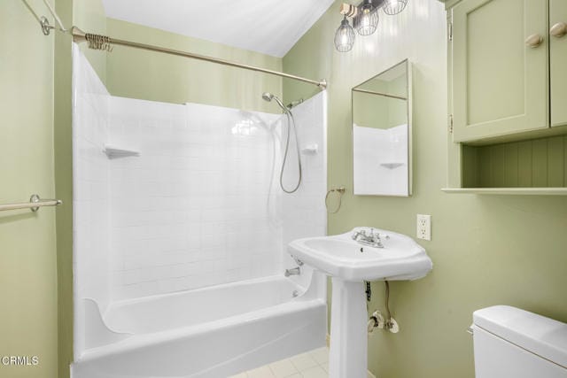 Building Photo - 3360 Glenrose Ave