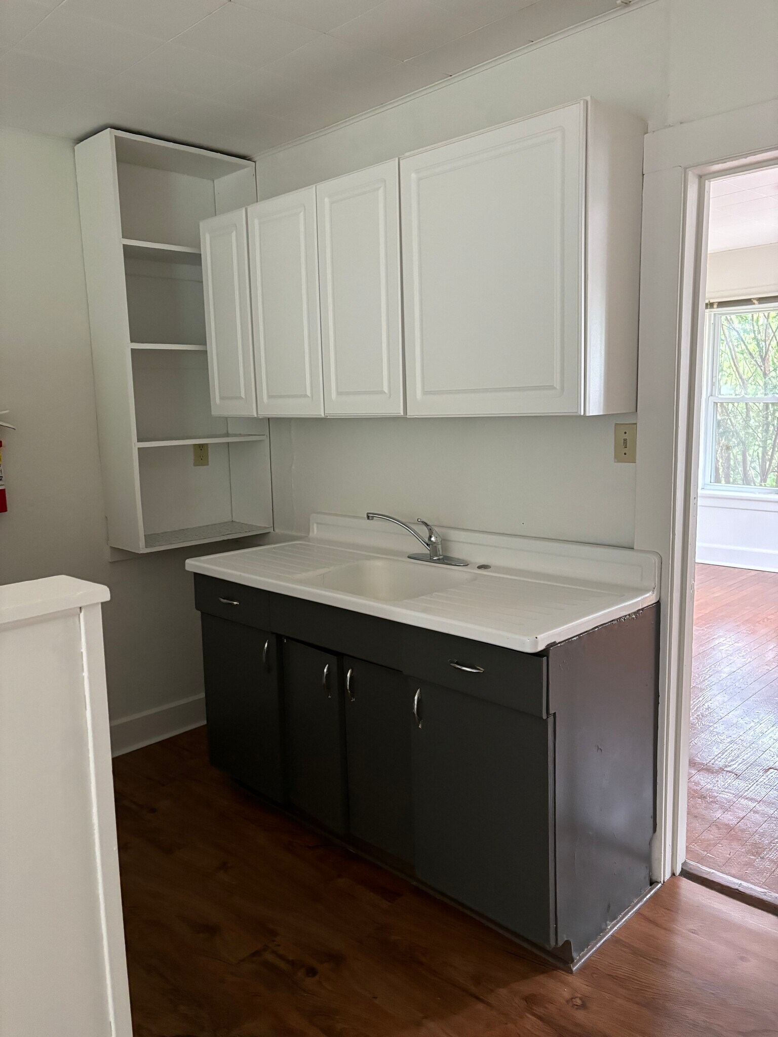 Building Photo - 237 M Aly