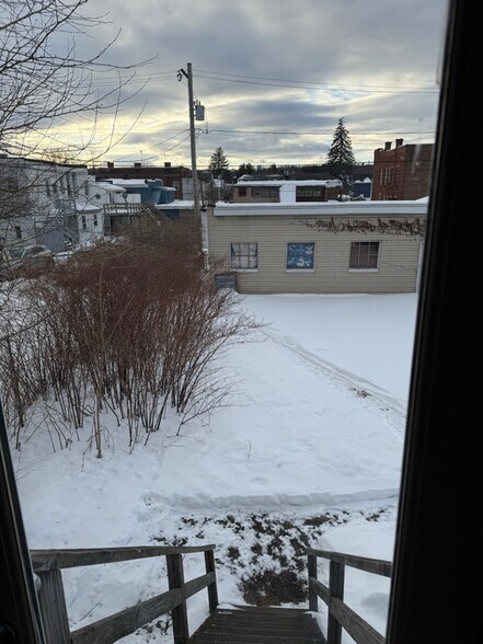 Building Photo - 2509 2nd Ave