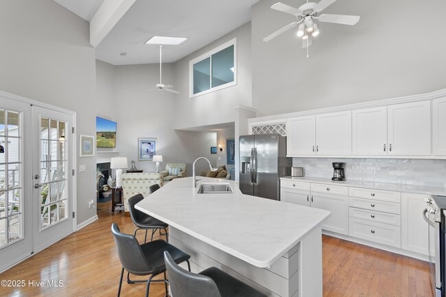 Building Photo - 3155 Lakeside Commons Dr SE