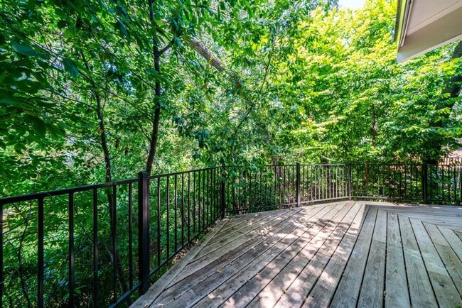 Building Photo - 3514 Hillbrook Dr