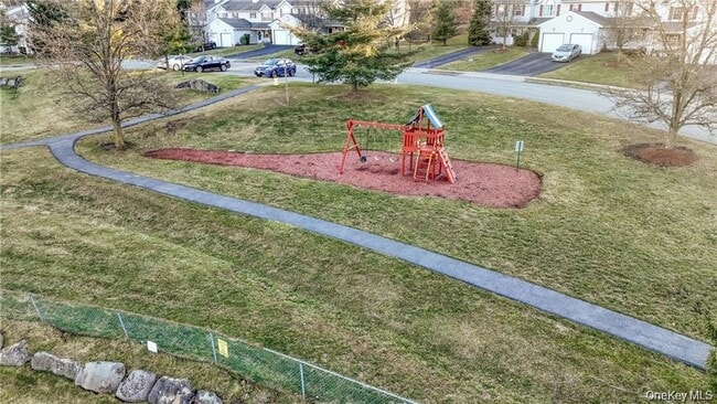 Building Photo - 50 Lois Ln