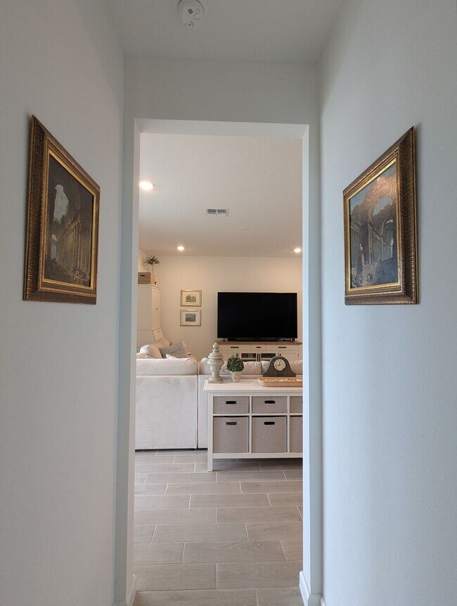 Building Photo - Beautiful newer-construction 4-bedroom, 3-bath home located in Trailhead Landing