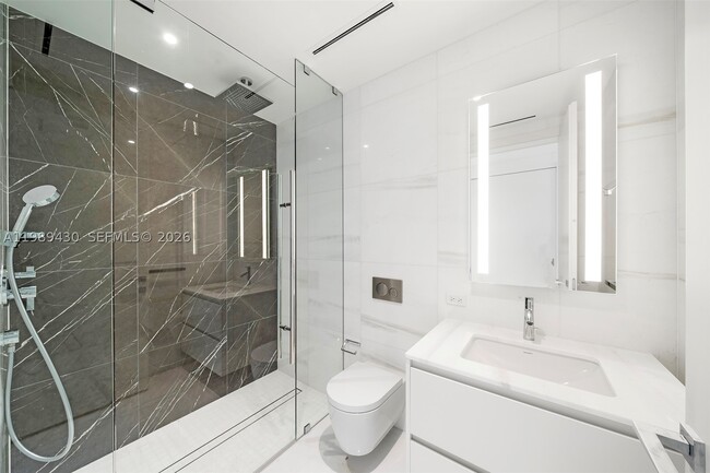 Building Photo - 300 Biscayne Blvd