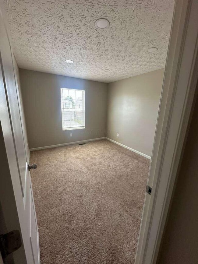 Building Photo - 2397 Angelfire Dr