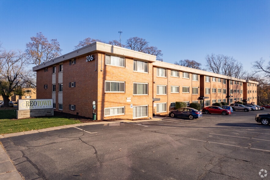 REO Town Apartments 206 E Malcolm X St Lansing MI 48933 Apartment