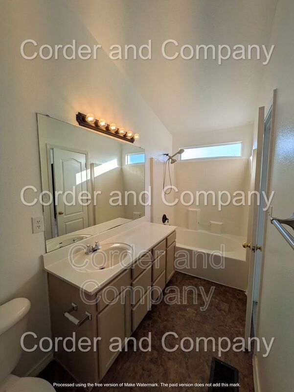 Building Photo - 8000 Vista Estrella Ln SW