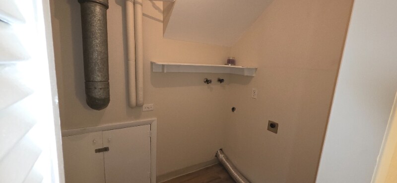 Building Photo - 3705 N Chestnut St