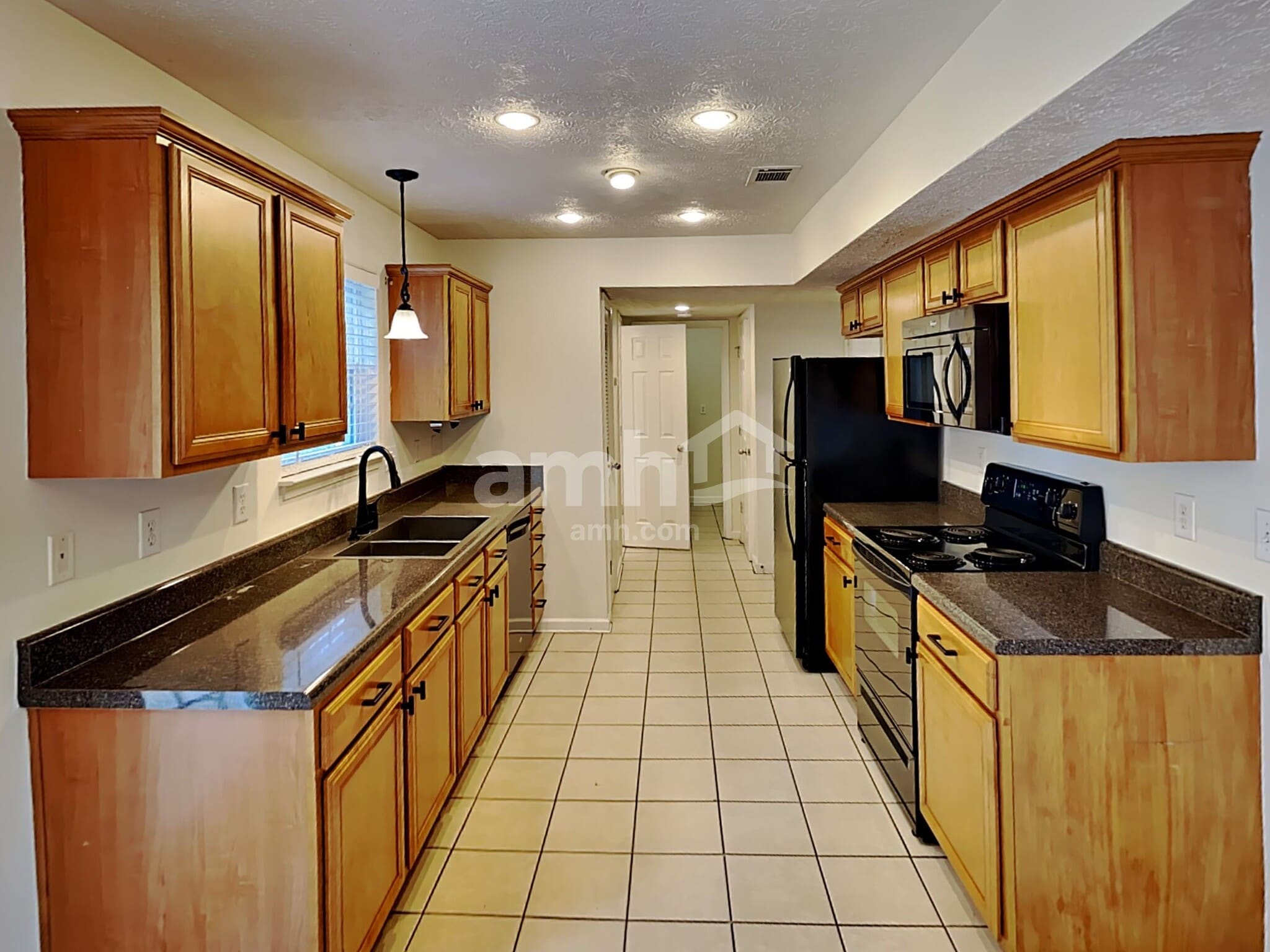 Building Photo - 2126 Burgess Ln