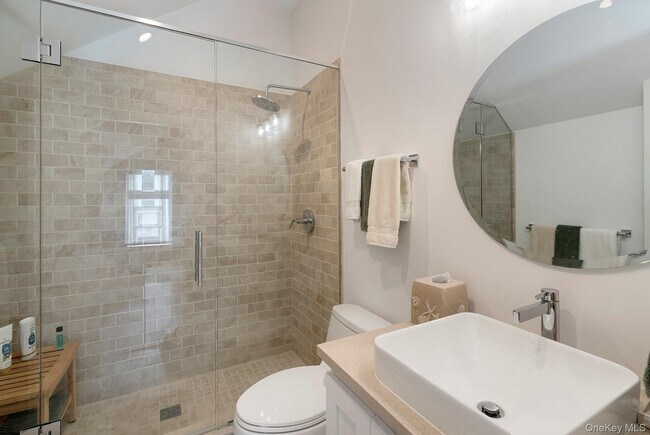 Building Photo - 45 Huckleberry Ln