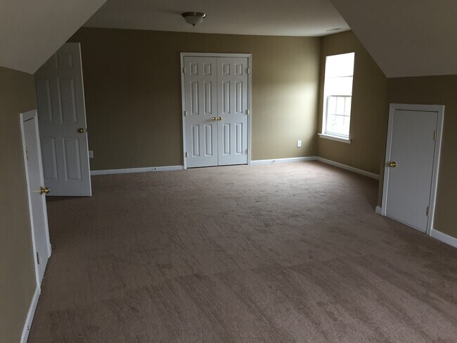 Building Photo - 15037 Taylor Ridge Ln