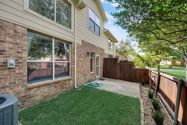 Building Photo - 3109 Parma Ln