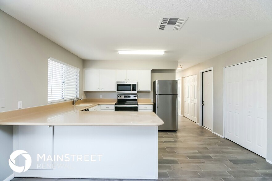 Building Photo - 4924 W Villa Rita Dr