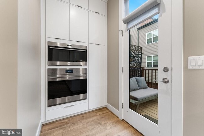 Building Photo - 3533 Bellflower Ln