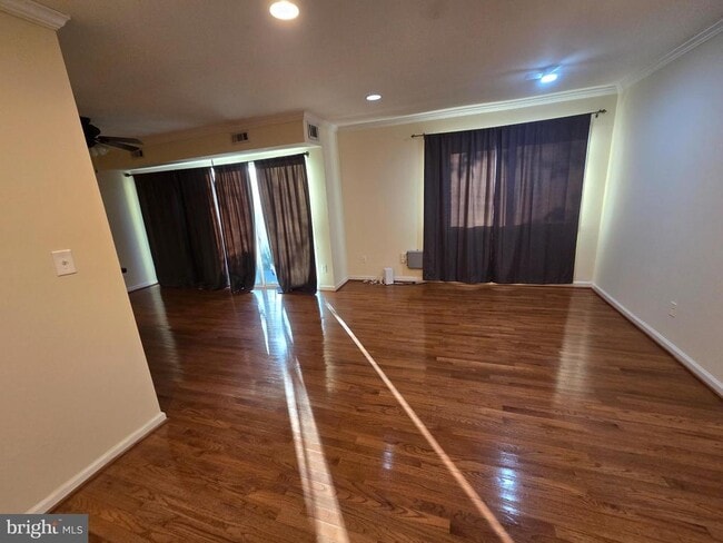 Building Photo - 8000 Chanute Pl