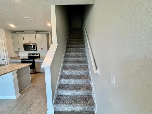 Building Photo - 744 Legacy Dr