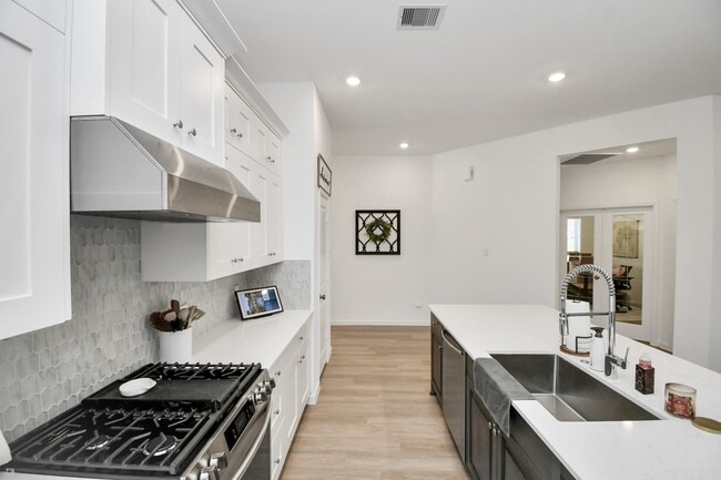 Building Photo - 29418 Amber Pne Ct