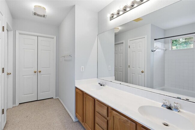 Building Photo - 3621 Bratton Heights Dr