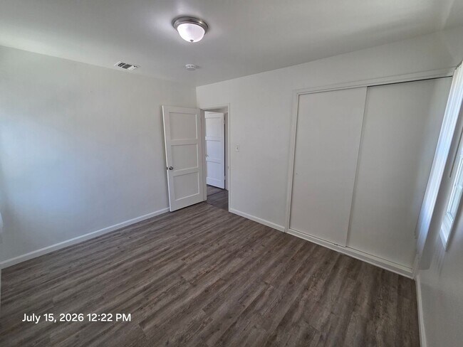 Building Photo - West Covina home with HUGE back yard!