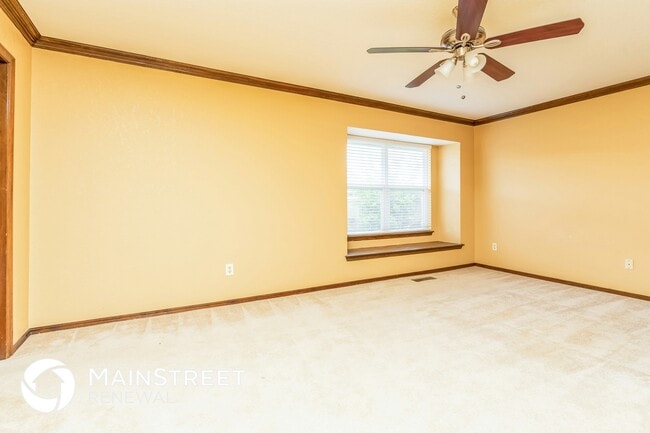 Building Photo - 708 Cactus Ct