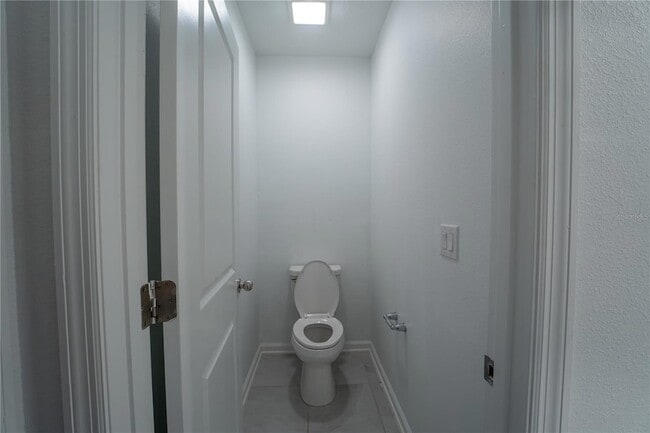 Building Photo - 336 Loch Ct
