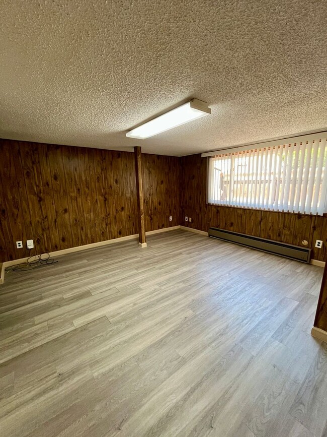 Building Photo - Charming 3-Bedroom Home with Spacious Layo...