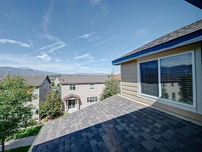 Building Photo - BEST CLASS