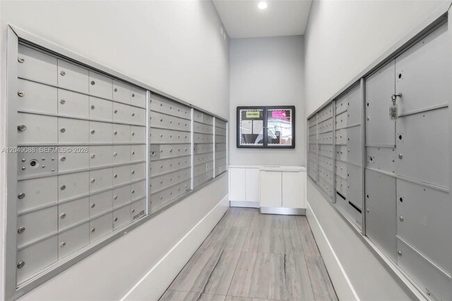 Building Photo - 140 S Dixie Hwy