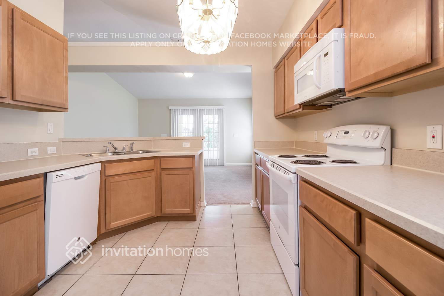 Building Photo - 839 Delfino Pl