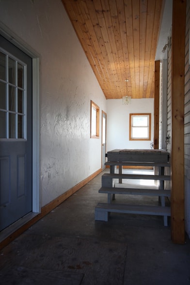 Building Photo - 49 Billman Ln