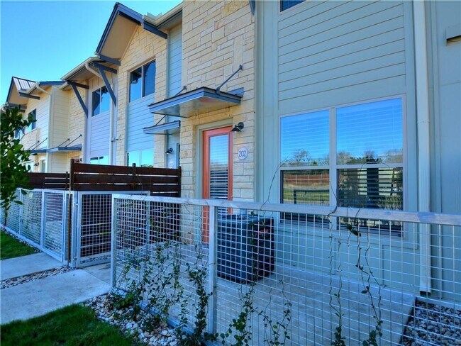 Building Photo - 7805 Cooper Ln