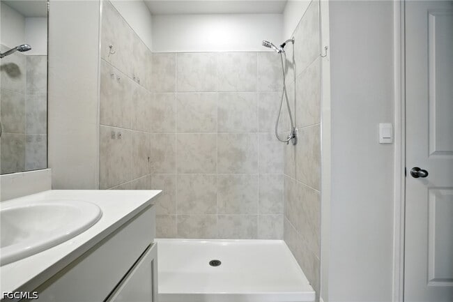 Building Photo - 2465 NW 9th St