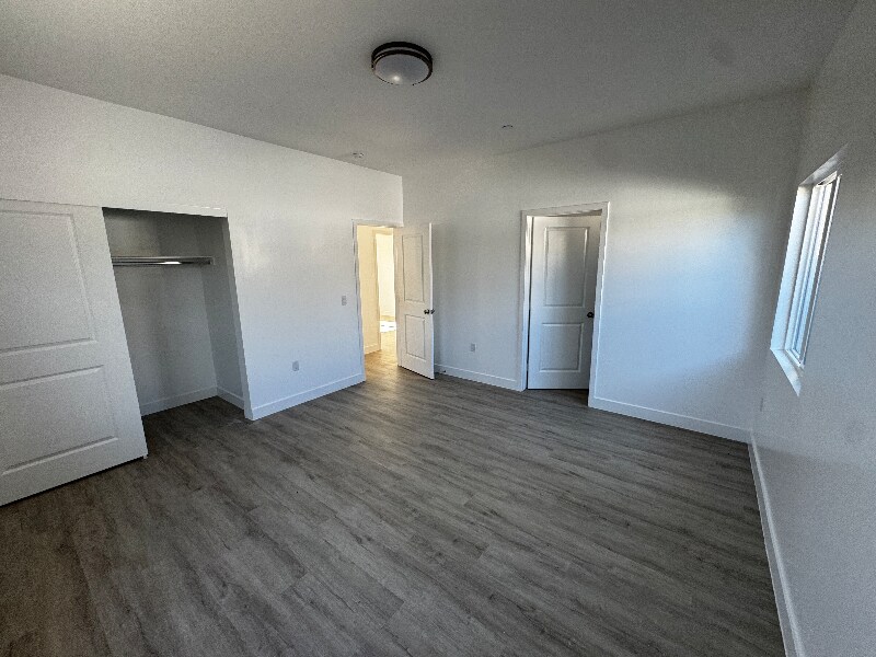 Building Photo - 25514 Walker St