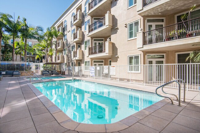 Building Photo - The Admiralty, 4170 Admiralty Way