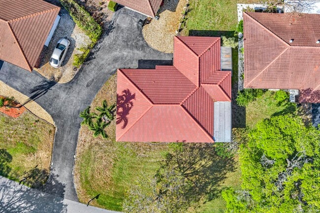 Building Photo - 313 NW 42nd St