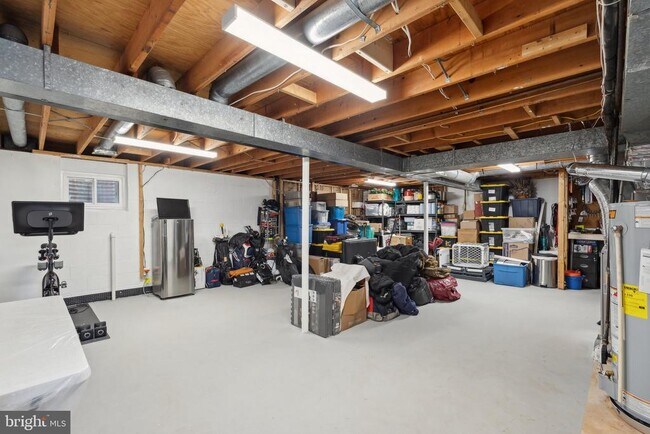 Building Photo - 10901 Spurlock Ct