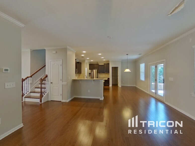 Building Photo - 1000 Wainscott Dr